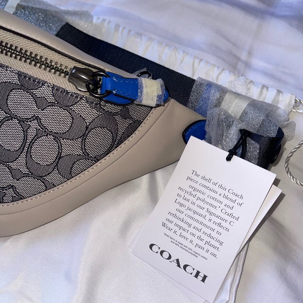 Coach Cream and Blue Belt Bag - Picture 5 of 6